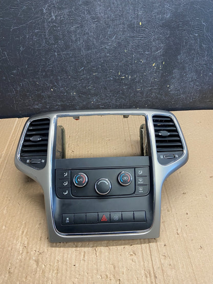 2011-2013 Jeep Grand Cherokee Center Radio Climate Control Bezel Vent AF6373 DG0