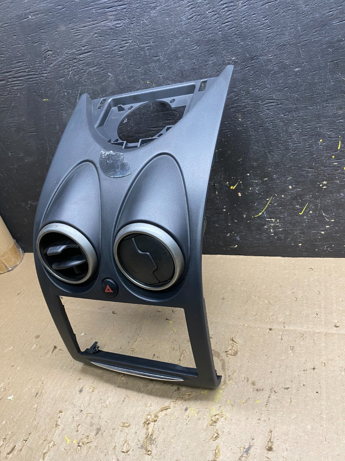 2011 2012 2013 Nissan Rogue Dash Upper Center Radio Bezel Trim U5152 DG2