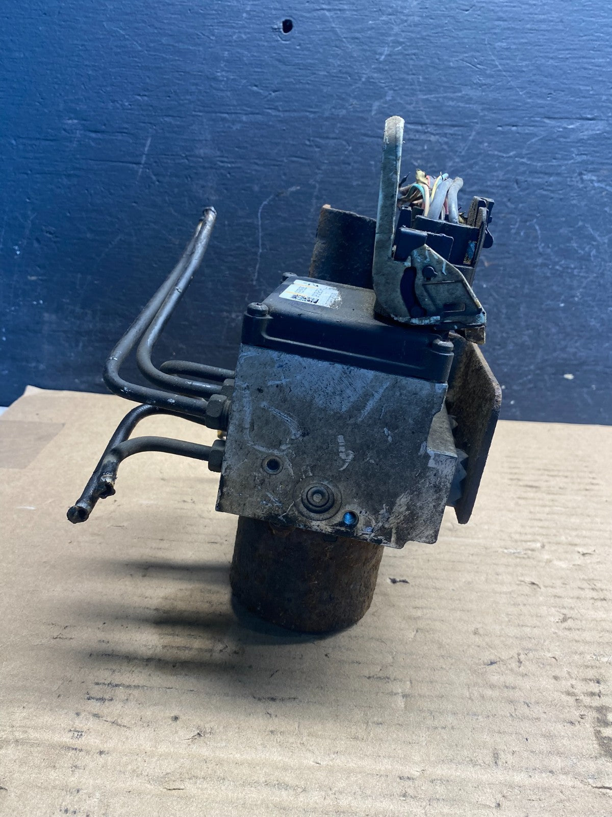 2009 Chevy Express GMC Savana 1500 2500 ABS Anti Lock Brake Pump AE2166 DW2