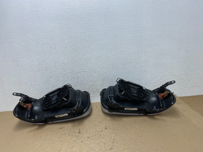 2005 - 2007 Ford Escape Headlights Left+Right Halogen AE7068 DW5