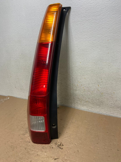2002 2003 2004 Honda Crv Cr-v Left Driver Lh Tail Light AI1061 LK1