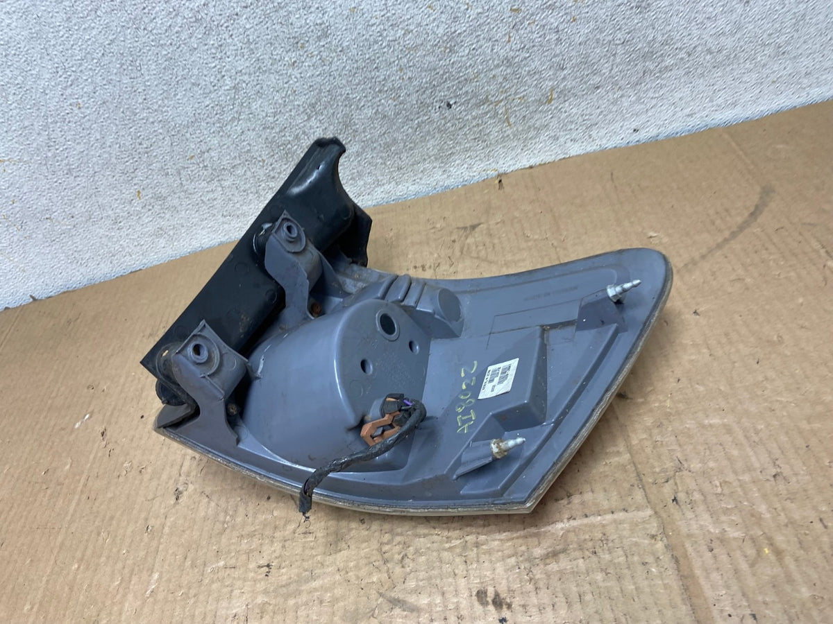 2007 to 2012 GMC Acadia Tail Light Left Side Driver Lh AI8022 LK5