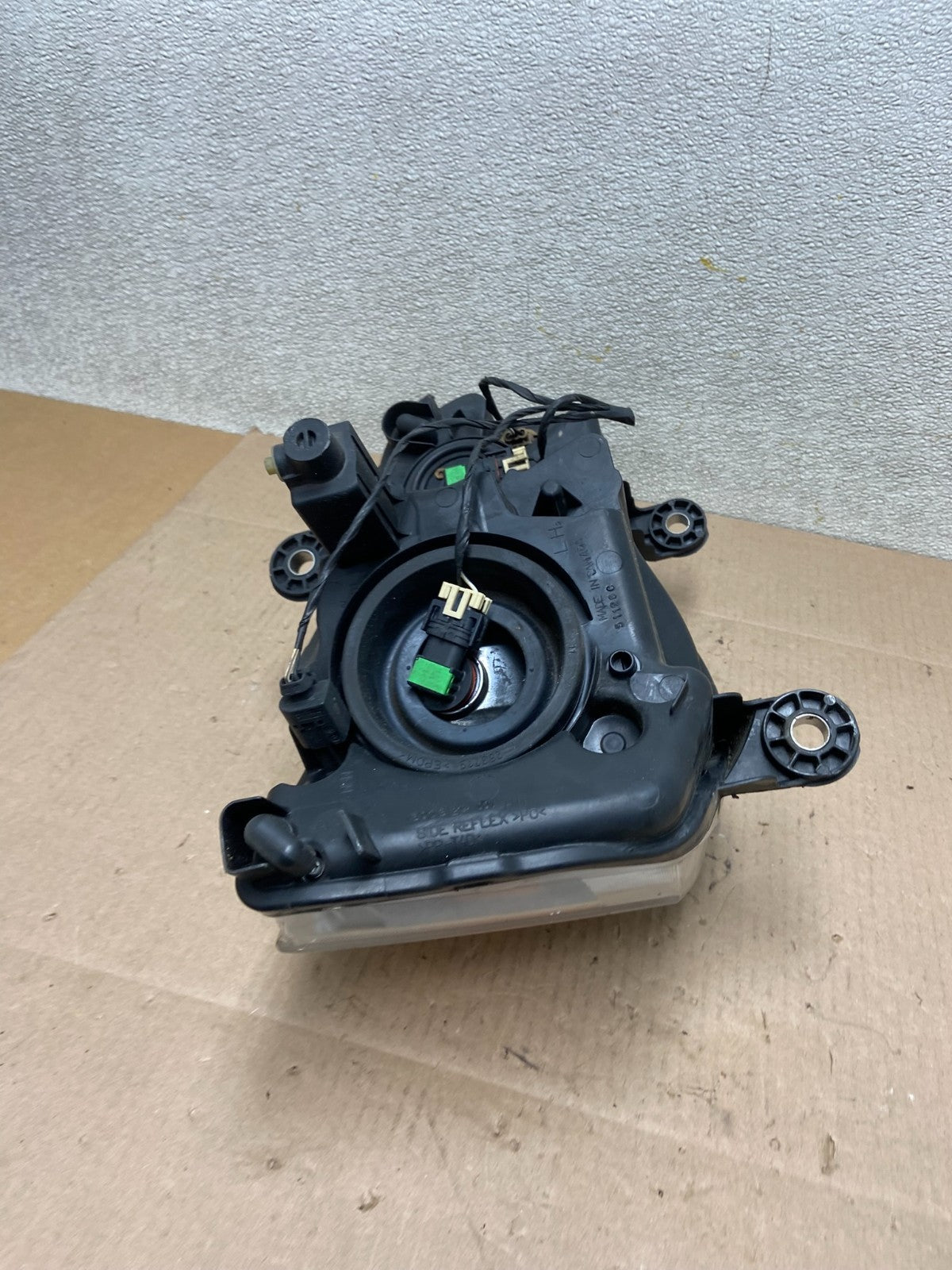 2008 to 2016 Chrysler Town and Country Left Driver Lh Side Headlight Z4011 DW9