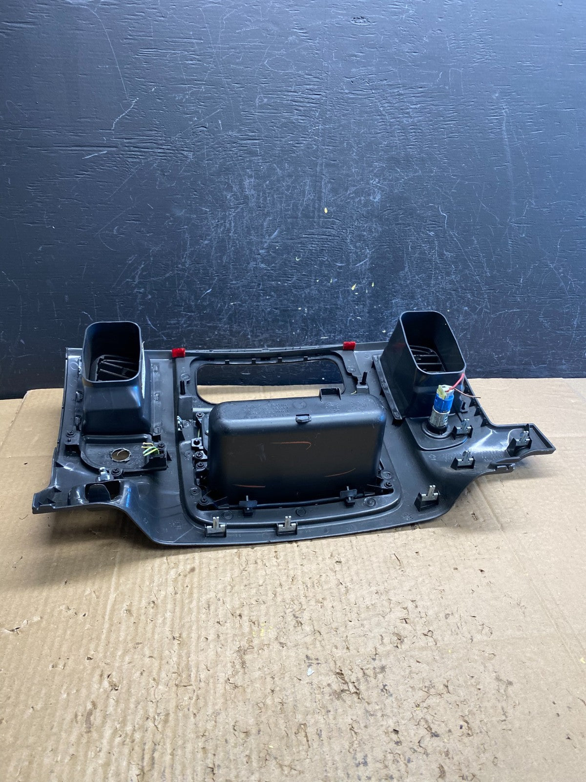 2002 to 2005 Dodge Ram Radio Climate Control Dash Air Vent Bezel Trim AD1921 DG5