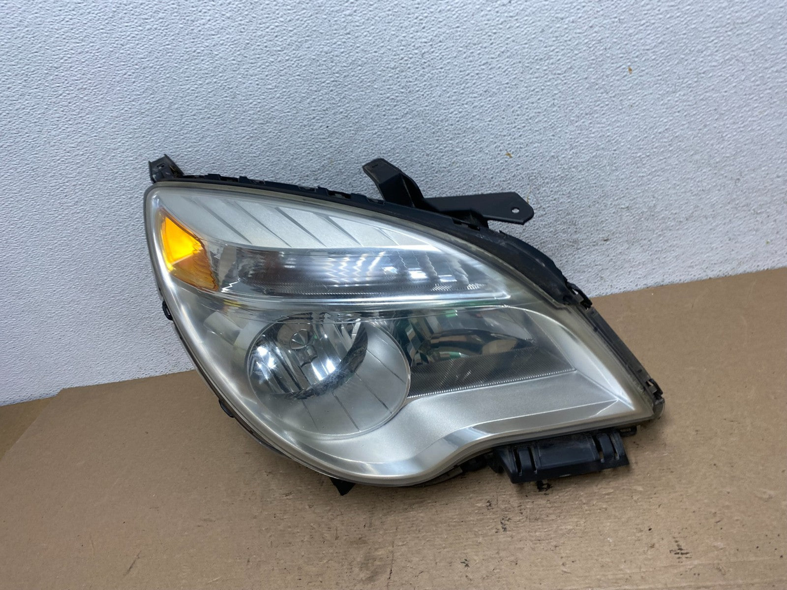 2010 - 2015 Chevrolet Equinox Halogen Headlight Right Passenger Side AF5012 DW1