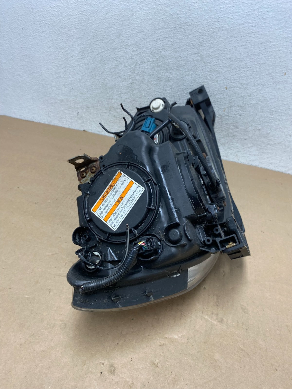 2009 to 2012 Acura RL Left Driver LH Side Xenon HID Headlight AG4611 DW8