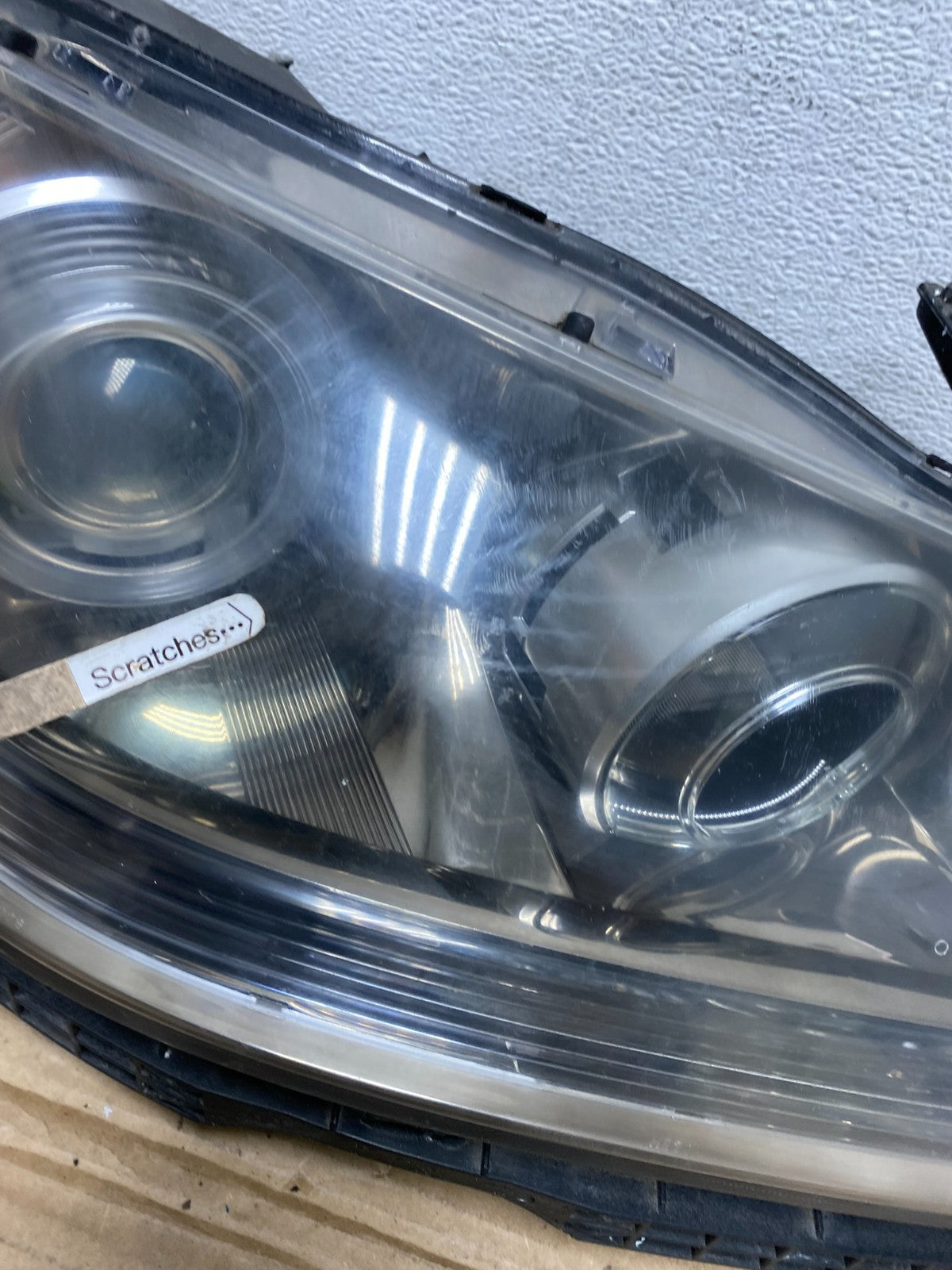 2005 to 2008 Acura RL Right Passenger Rh Side XENON HID Headlight AD3828 DW3