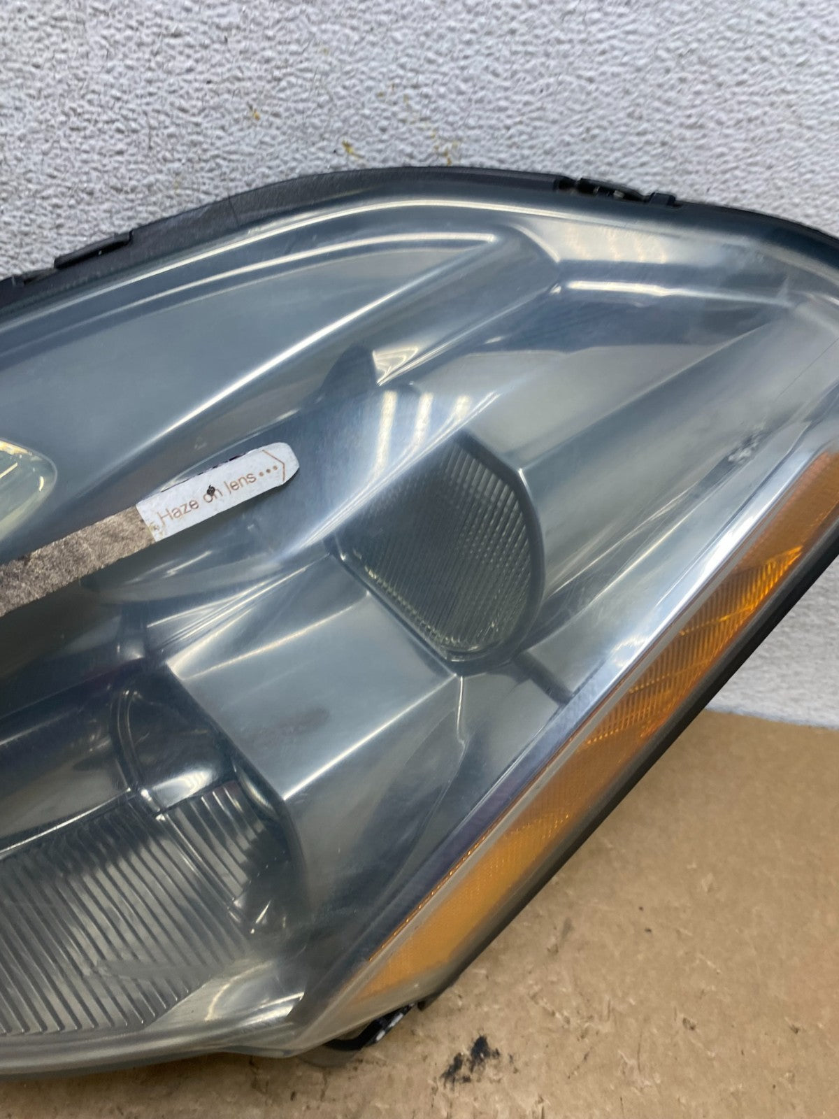 2004 to 2006 Nissan Maxima Left Driver Side Headlight Halogen AI3685 DW4