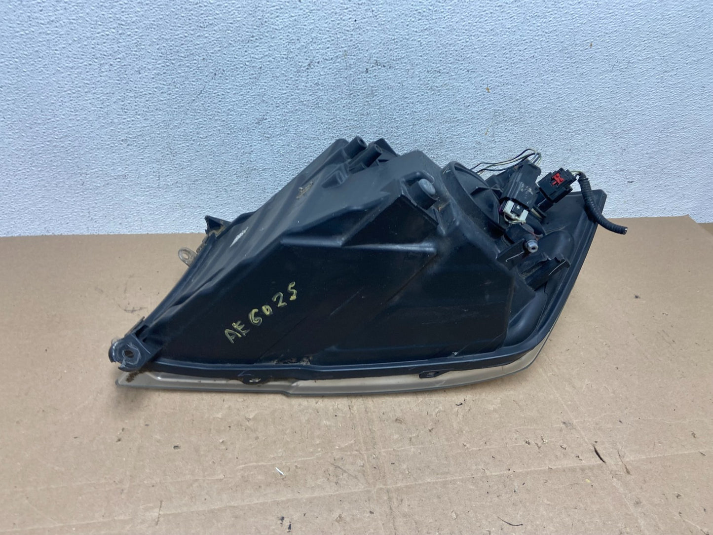 2009 to 2018 Ram 1500 Left Driver LH Side Halogen Headlight AE6025 DW8