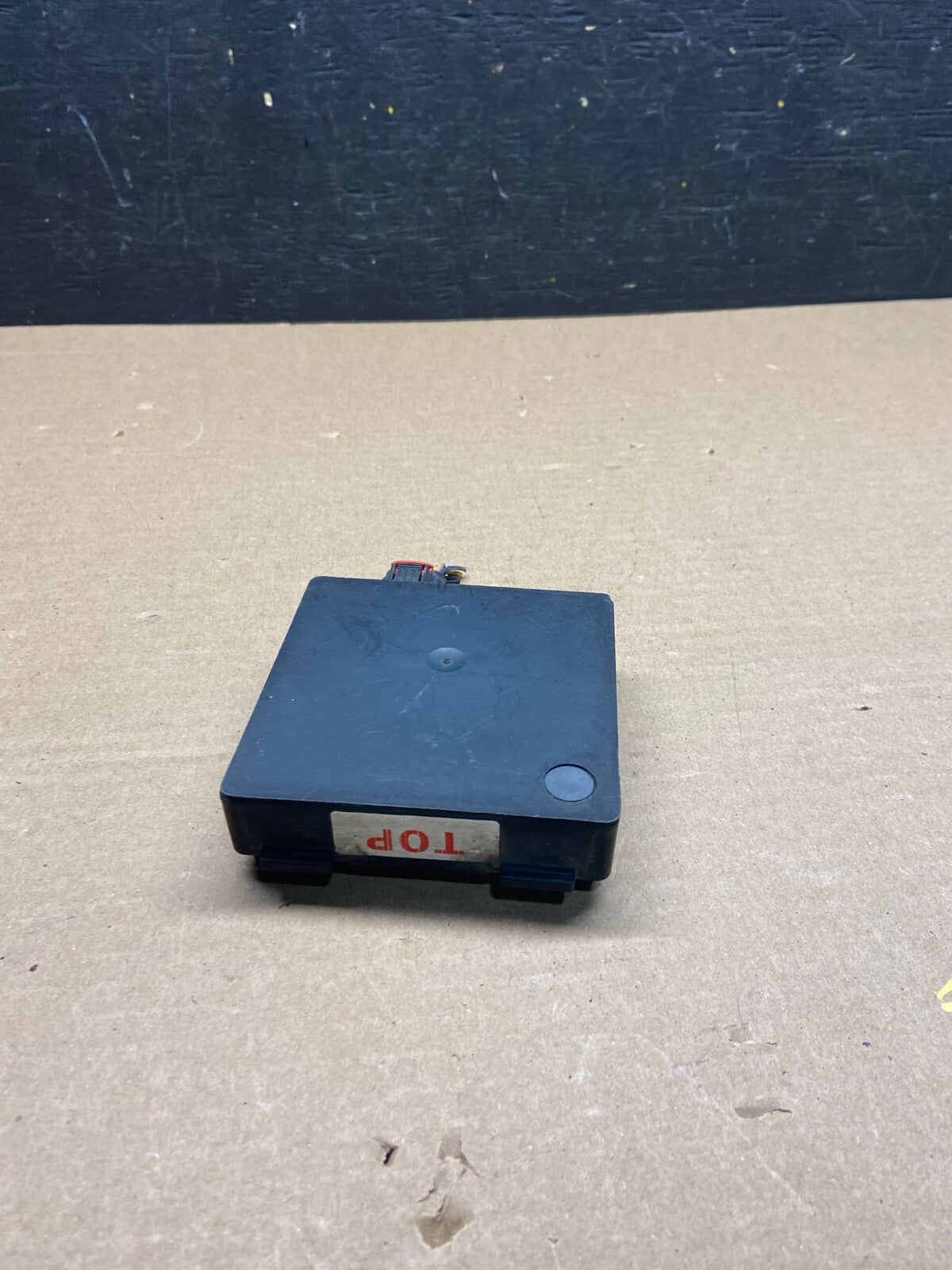 2010 2011 2012 Ford Lincoln Rear Radar Blind Spot Module L1868 DG OEM3