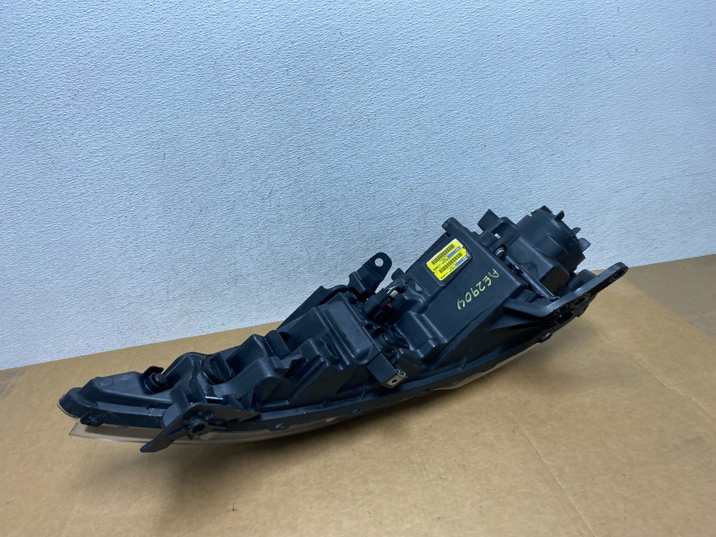 2015 2016 2017 Chrysler 200 Left Driver LH Side Halogen Headlight AE2904 DW4