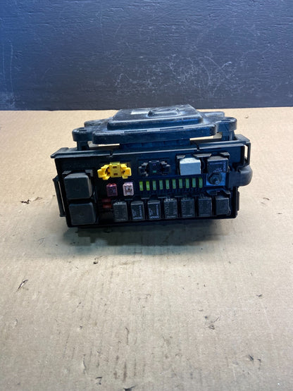 2005 Jeep Grand Cherokee Integrated Power Fuse Box Relay 04692071AB ac0627 DG5