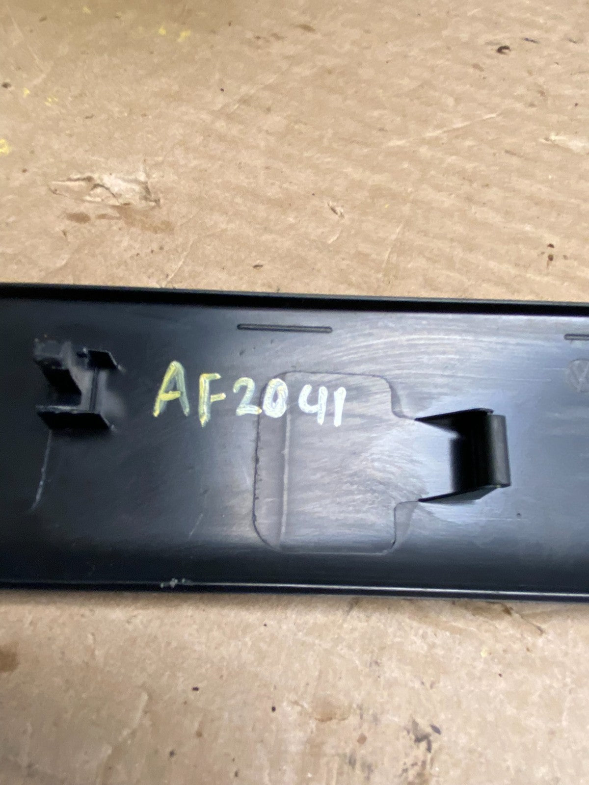 2012 to 2015 Volkswagen Passat Radio Dashboard Bezel Trim Cover af2041 DG3