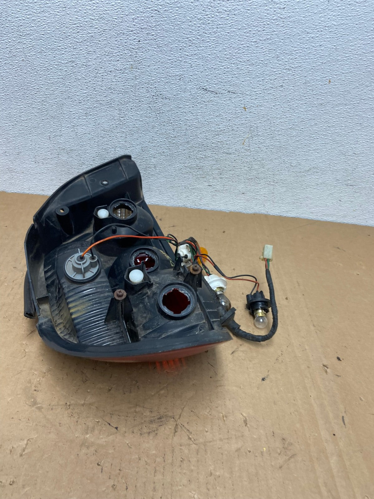 1998 to 2001 Kia Sephia Right Passenger RH Side Tail Light AD3151 LK6