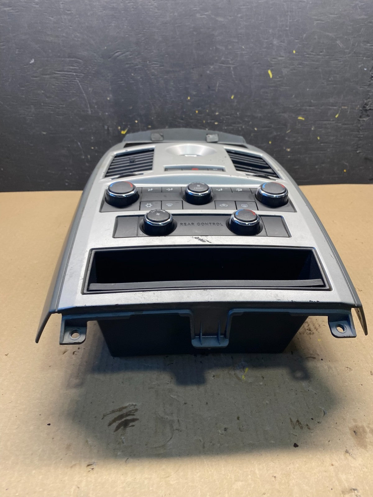 2008-2010 Dodge Grand Caravan  A/C Climate Control Unit Bezel Trim Oem Q6993 DG3