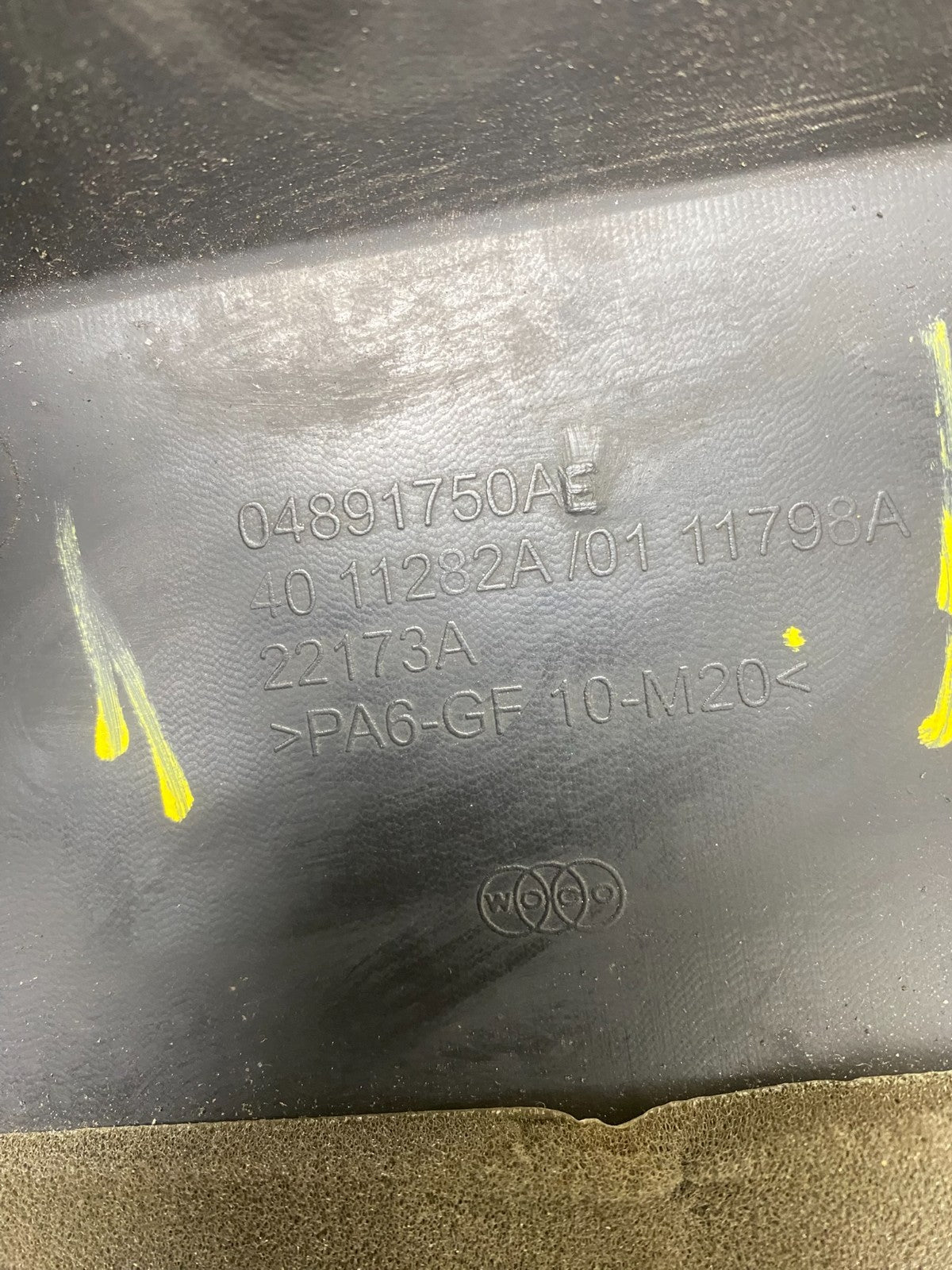 2008 Chrysler Sebring Sedan 3.5L Engine Motor Cover Shield X5601 DG3