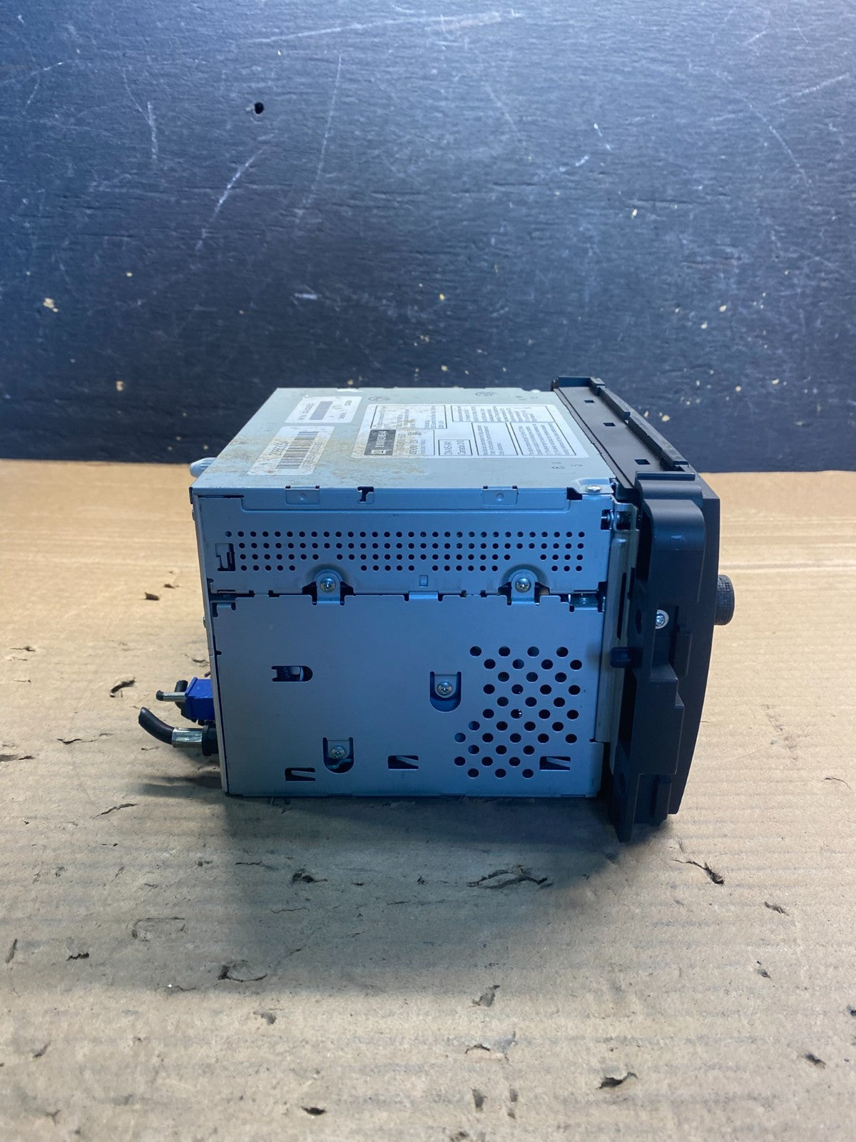 2012-2014 Chevrolet Tahoe AM FM Radio CD Player w Aux Bluetooth ab0299 DG2