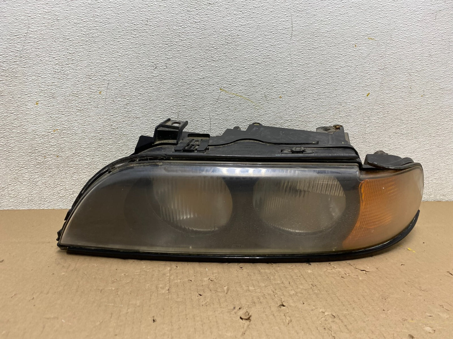 1997 - 2000 BMW E39 5 Series Headlight Left Driver Halogen J8788 Oem0