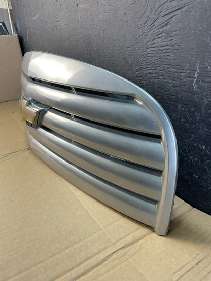 2006 to 2011 Chevrolet HHR Front Upper Grill Grille AC5279 DG2