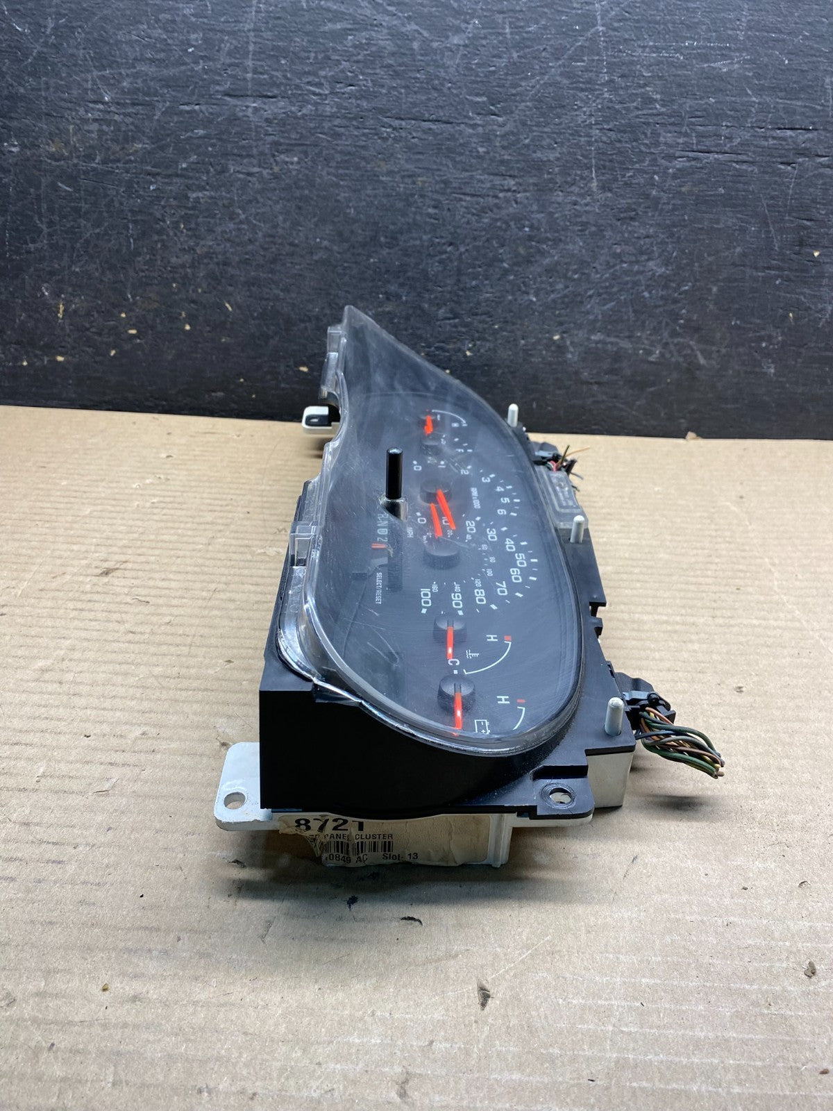 2006 Ford E350 Gauge Speedometer Cluster AH9714 DG2