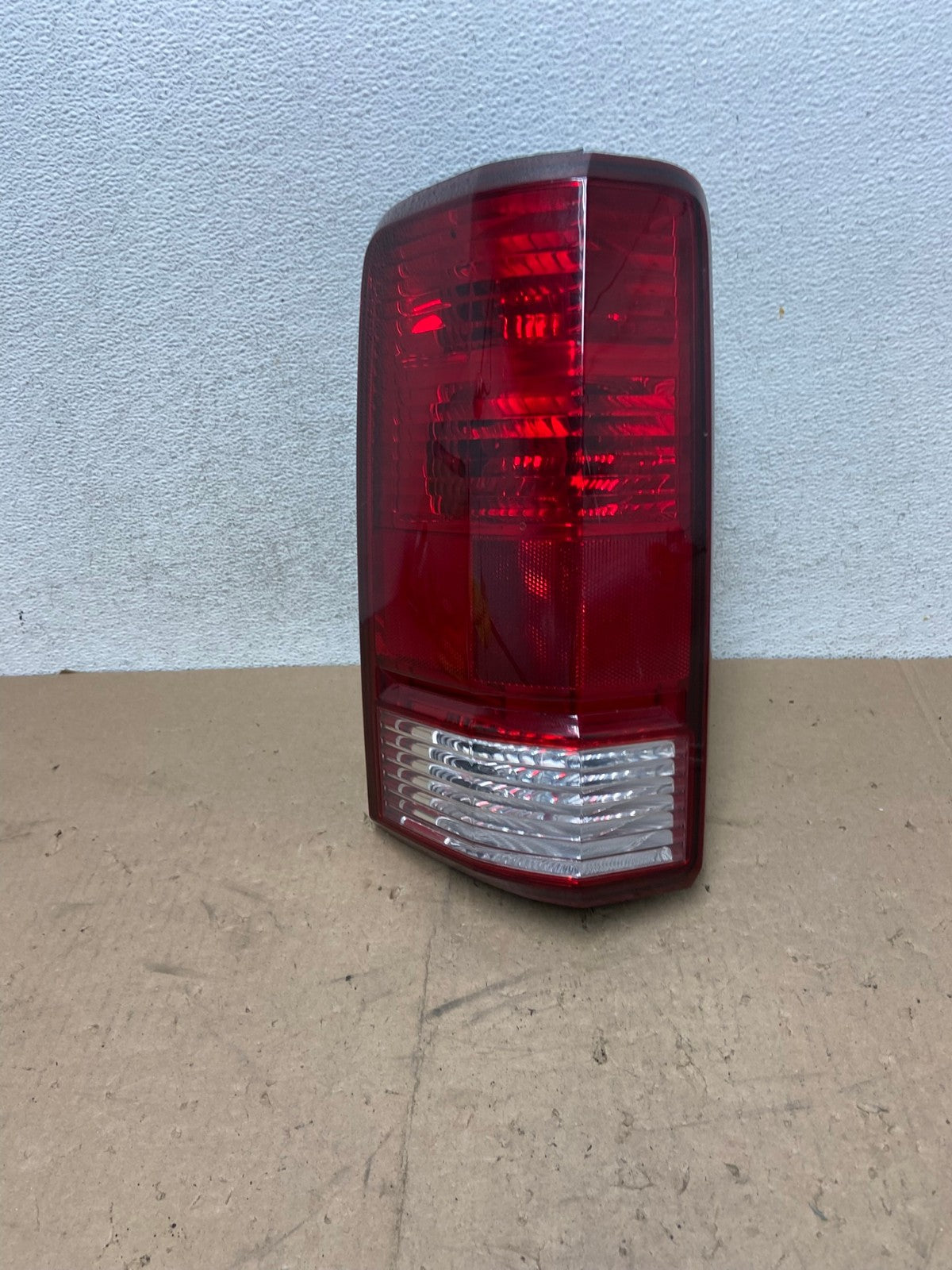 2007 - 2011 Dodge Nitro Left Driver Lh Side Tail Light AG5342 LK0