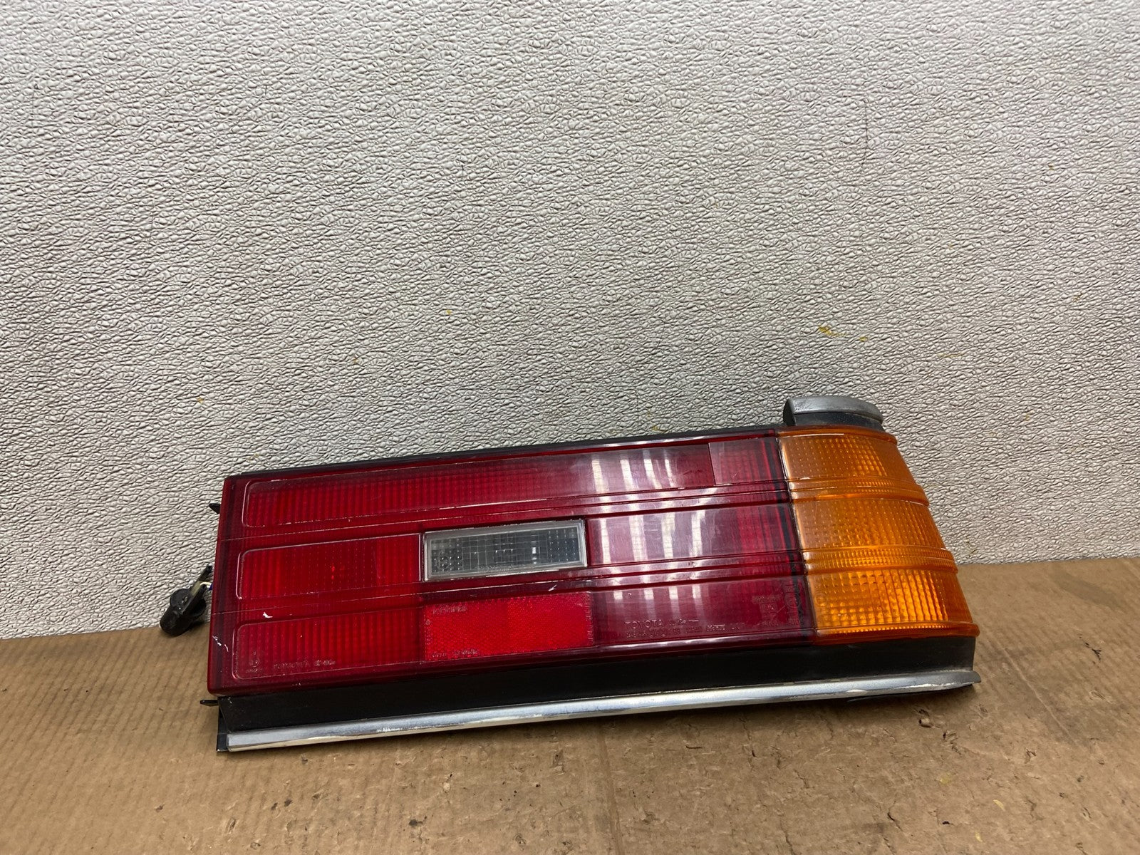 1985 to 1986 Toyota Camry Passenger Right Side Tail Light OEM AA72000