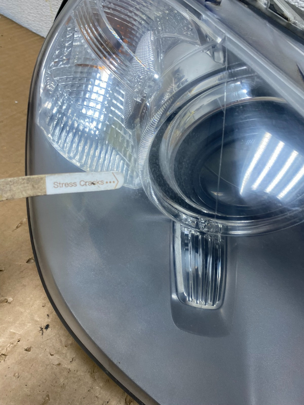 2011 to 2013 BMW X5 Right Passenger RH Side Headlight Xenon HID AI8947 DW4