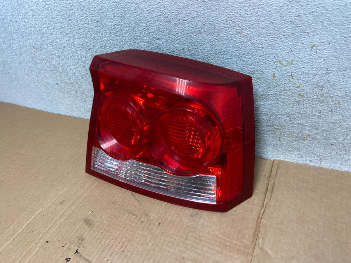 2009-2010 Dodge Charger Right Passenger RH Side Tail Light AI3776 LK1