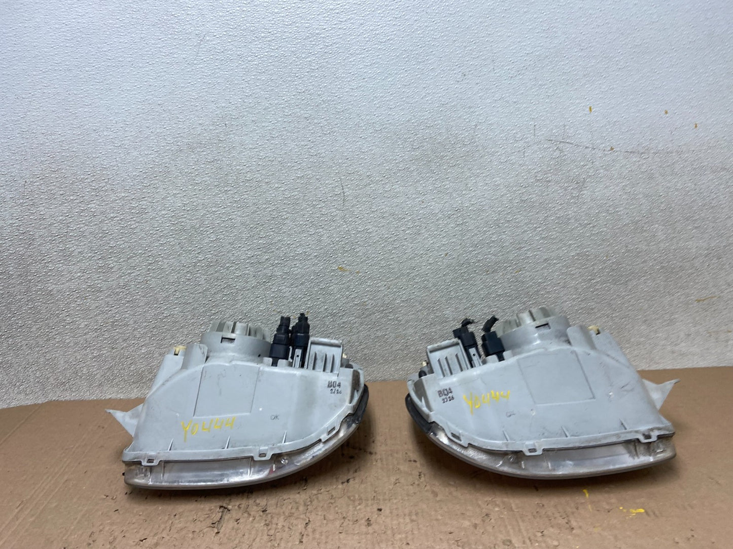2001-2003 Hyundai Santa Fe Left Driver LH Headlight Halogen AD2663 DW7