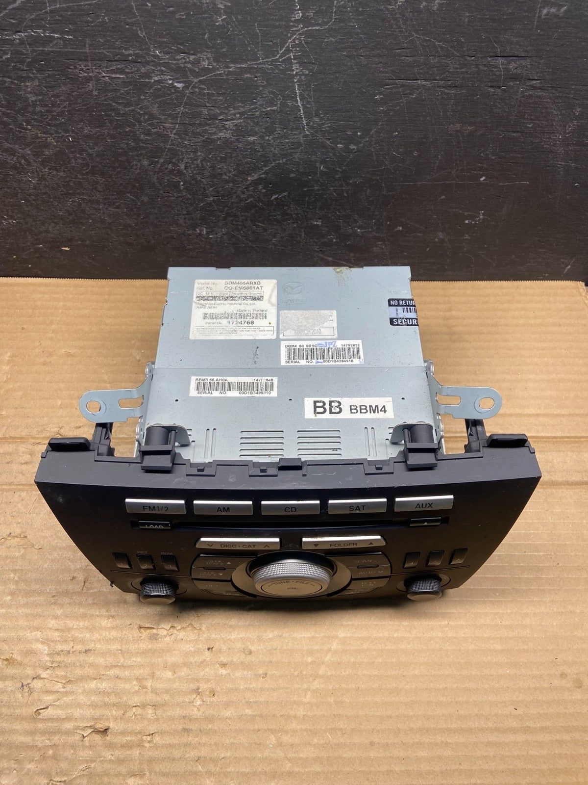 2010 2011 Mazda 3 Radio Stereo CD MP3 Player Control AE4538 DG3