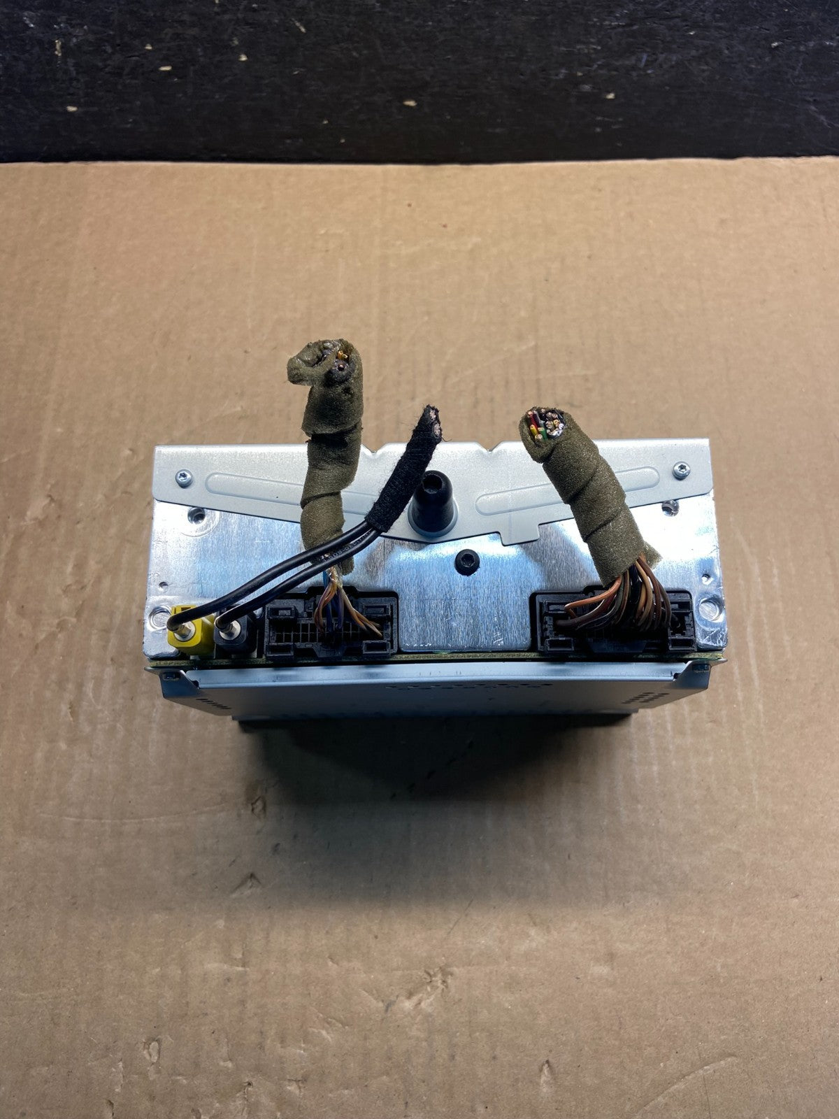 2013 - 2016 Ford C-Max Single CD Player Media AM FM Radio Receiver af9398 DG5