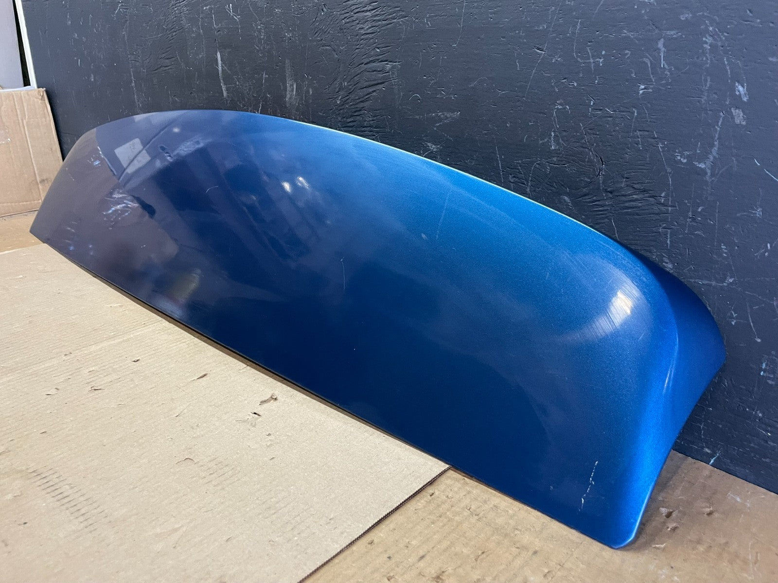 2011 to 2016 Chrysler Town & Country Rear Back Wing Spoiler ab7865 DG2