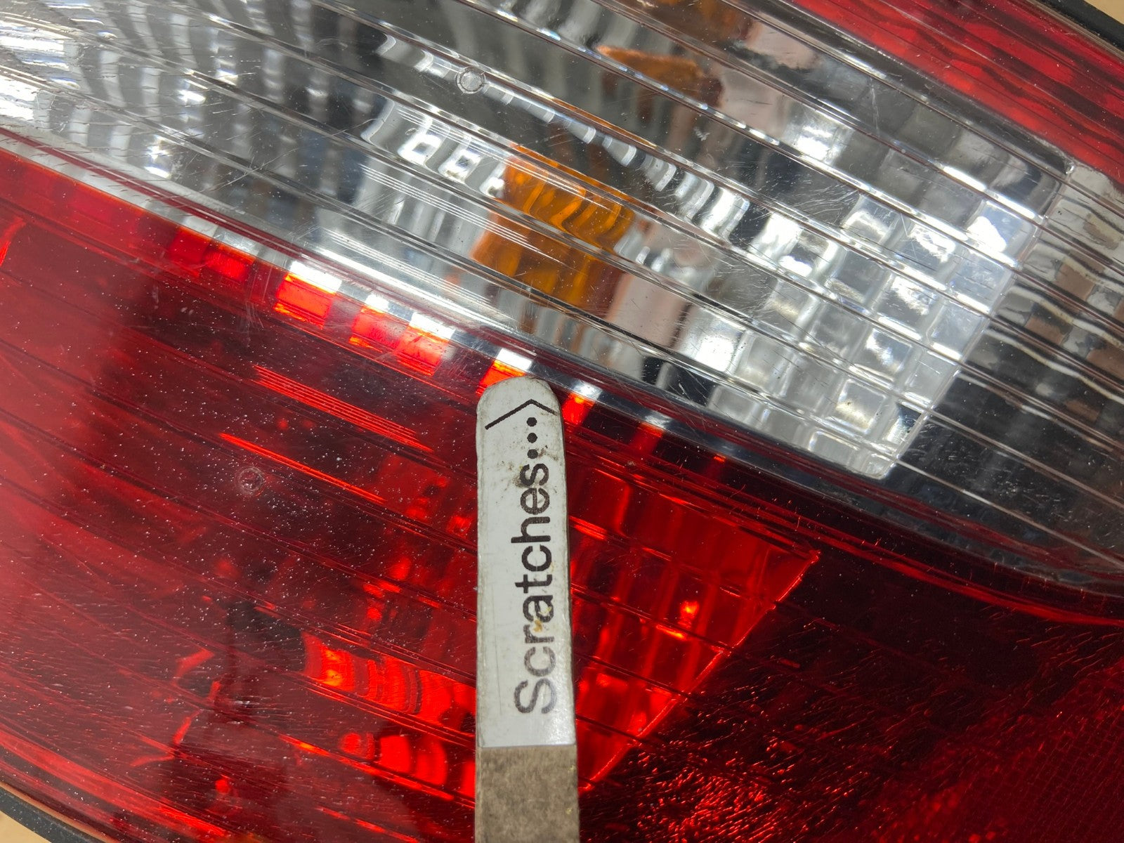 2001 2002 2003 Toyota Sienna Left Driver Lh Side Tail Light AD2545 LK3