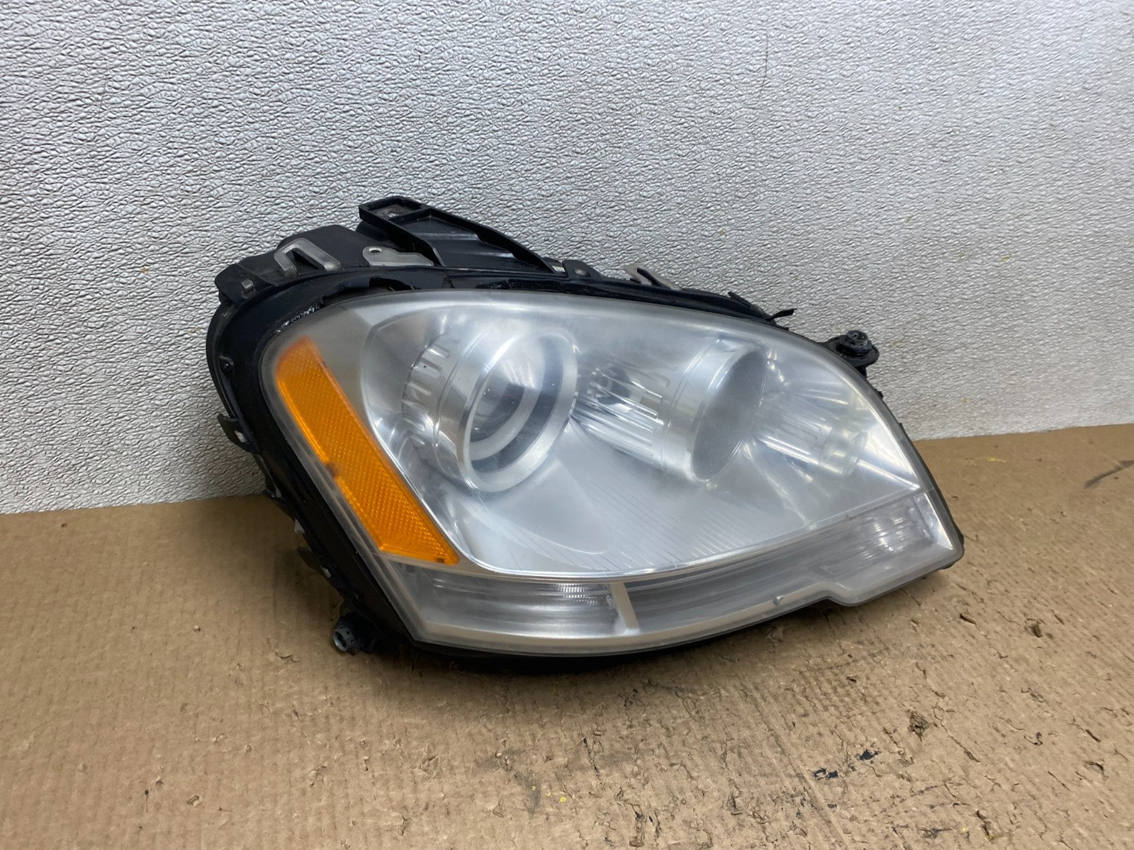 Halogen 2009-2011 Mercedes-Benz ML Class Right Passenger Headlight Oem W7660 DW2