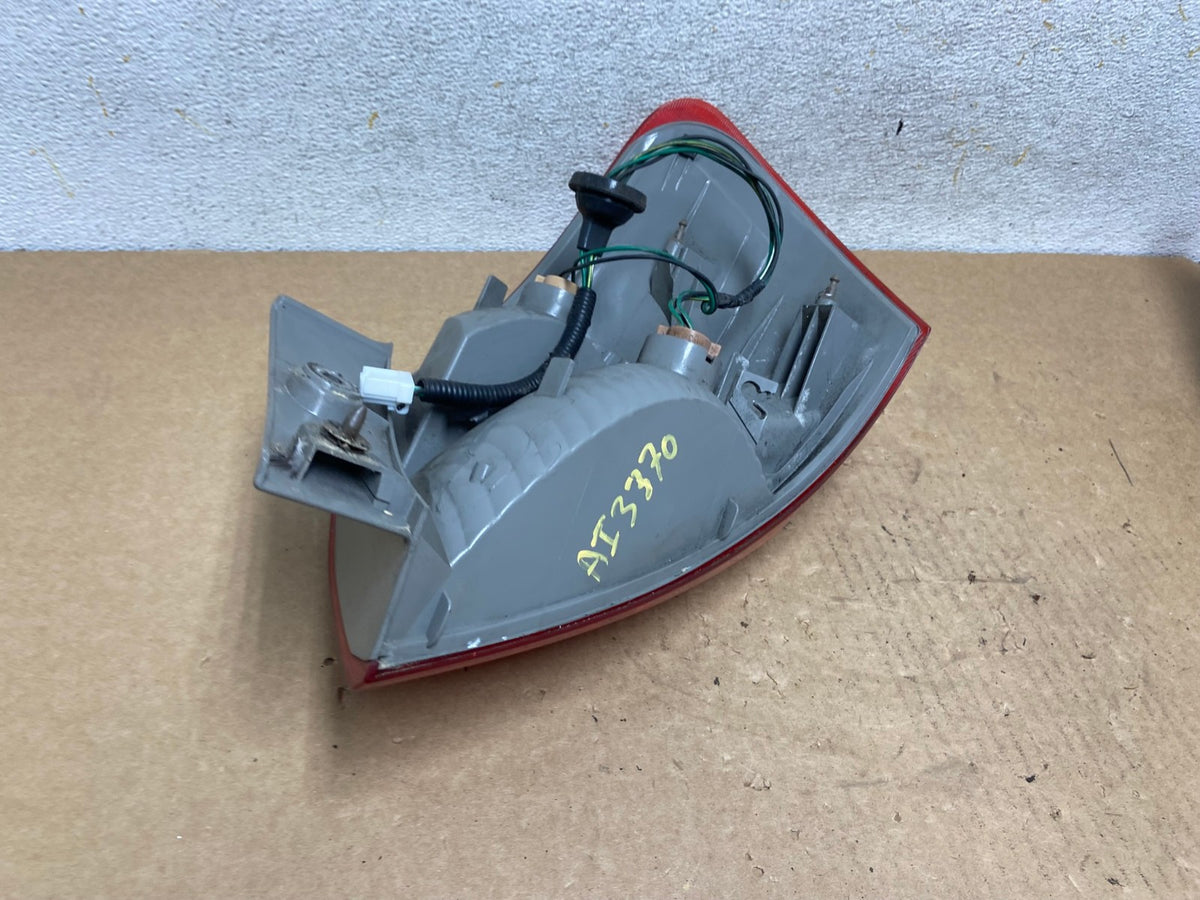 2008 to 2015 Nissan Rogue Left Driver Lh Side Tail Light AI3370 LK4