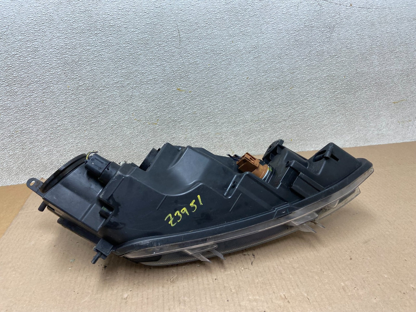 2010 2011 2012 Ford Fusion Left Driver LH Side Headlight Halogen Z3951 DW8