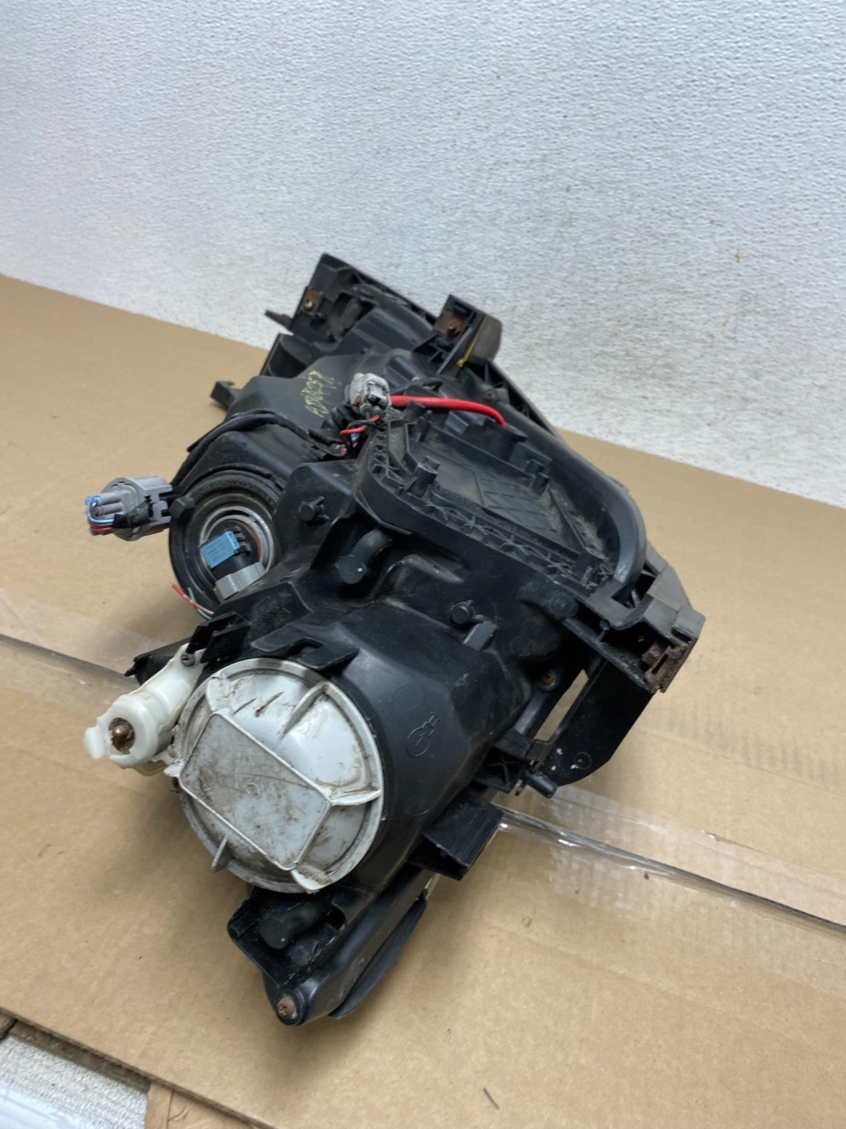 2009 - 2010 Mazda 6 Left Driver LH Side Halogen Headlight AE6643 DW10