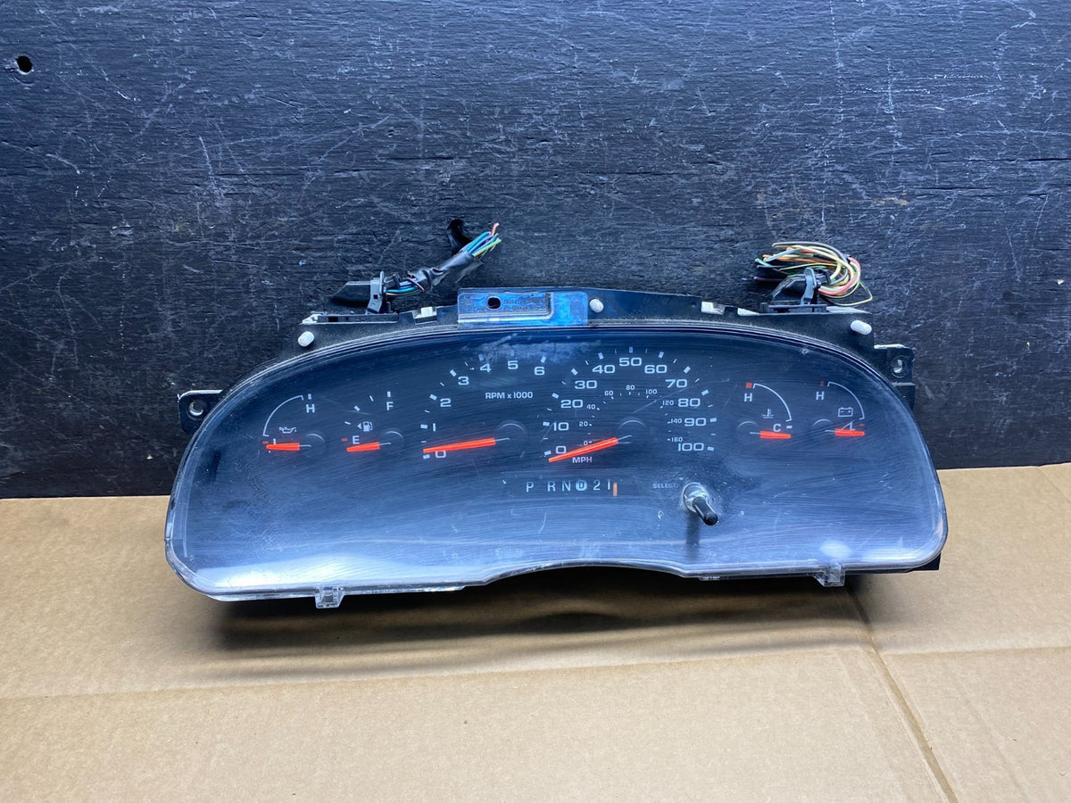 2006 Ford E350 Gauge Speedometer Cluster AI9841 DW0