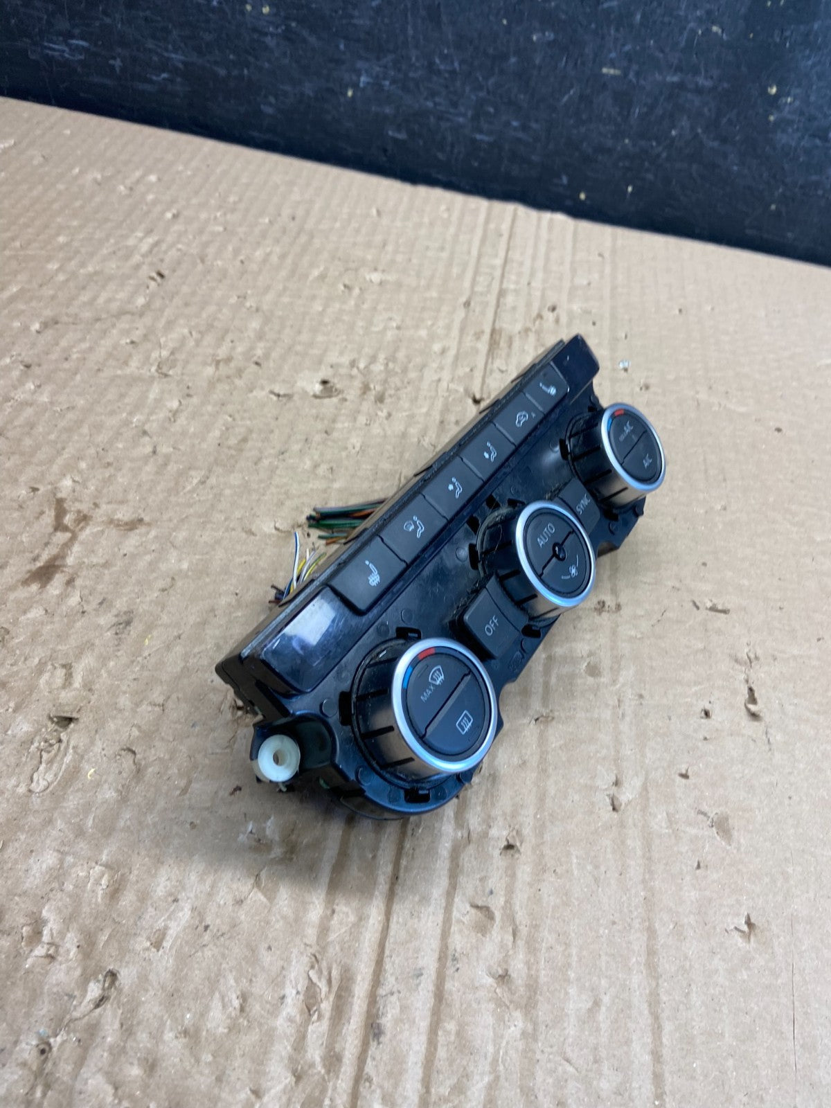 2011 - 2014 Volkswagen Jetta Center Climate Control Panel AC Heater af6387 DG1