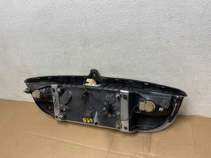 1999-2002 Lincoln Continental License Plate Panel Backup Lights Trim g68406