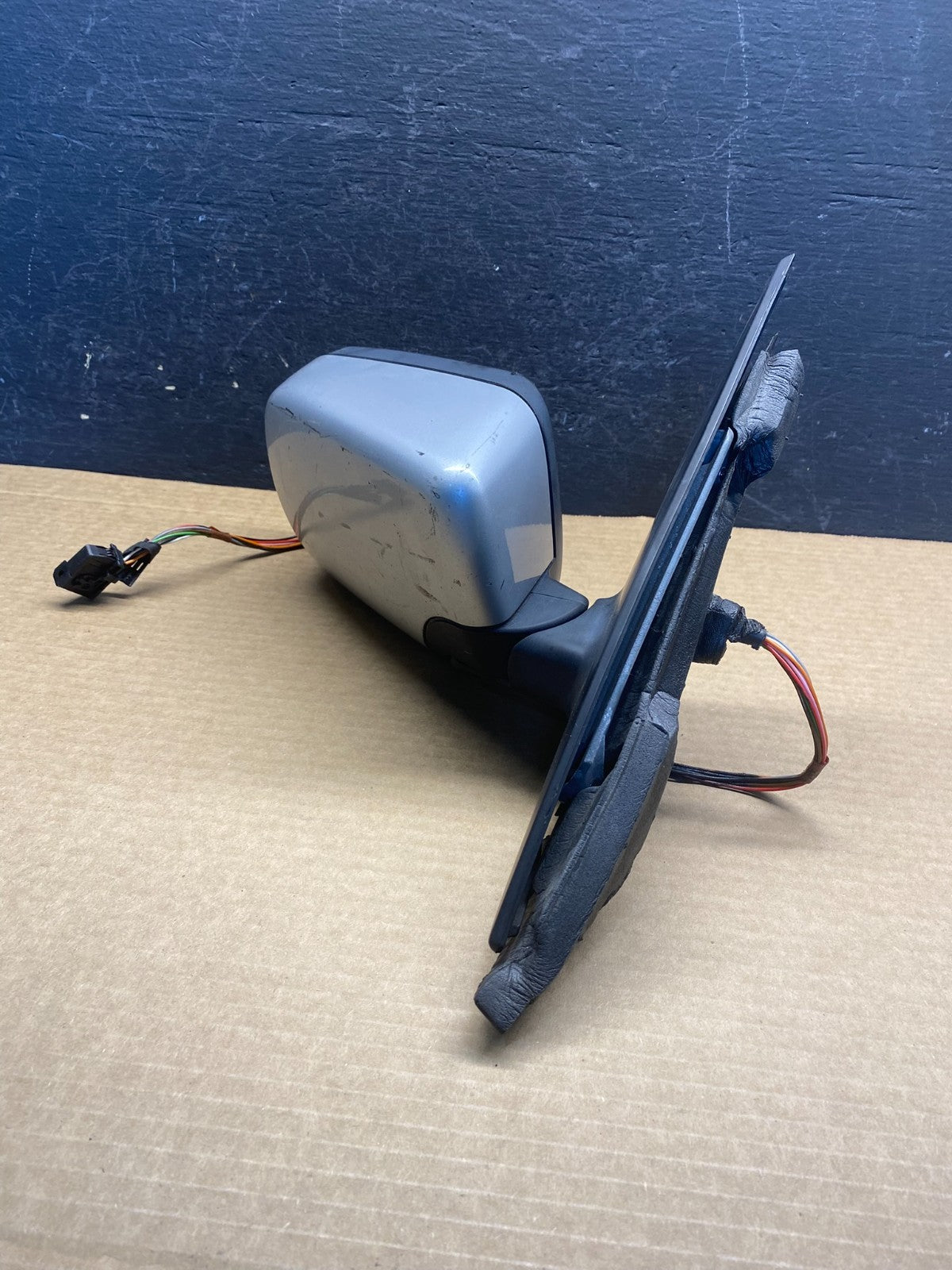 2001 to 2006 BMW 325i Right Passenger Side View Door Mirror AF4066 DG2