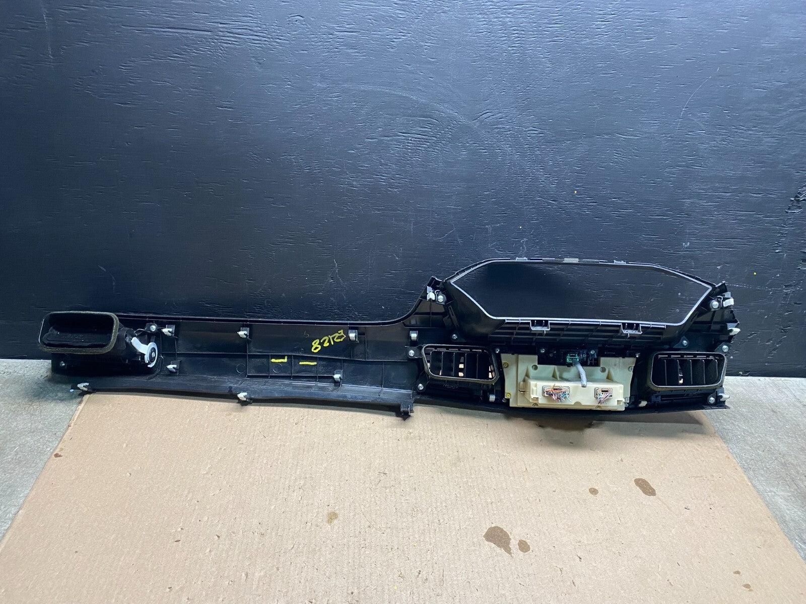 2011-2013 Honda Odyssey Dash Climate Control A/C Cluster Trim Bezel E2128 DG13