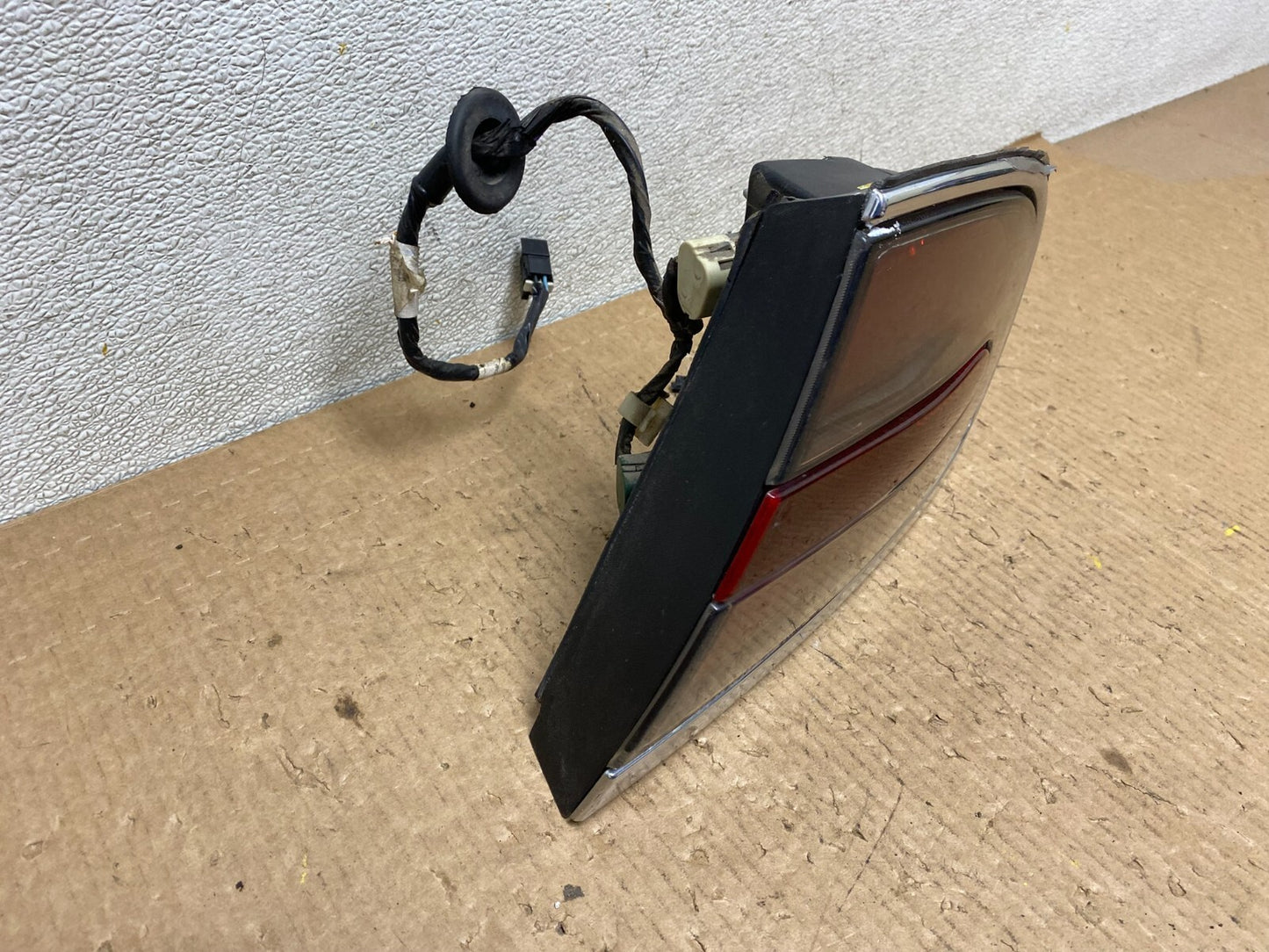 1997-1998 Buick Park Avenue Ave Right Passenger Rh Side Tail Light G0751 KC2