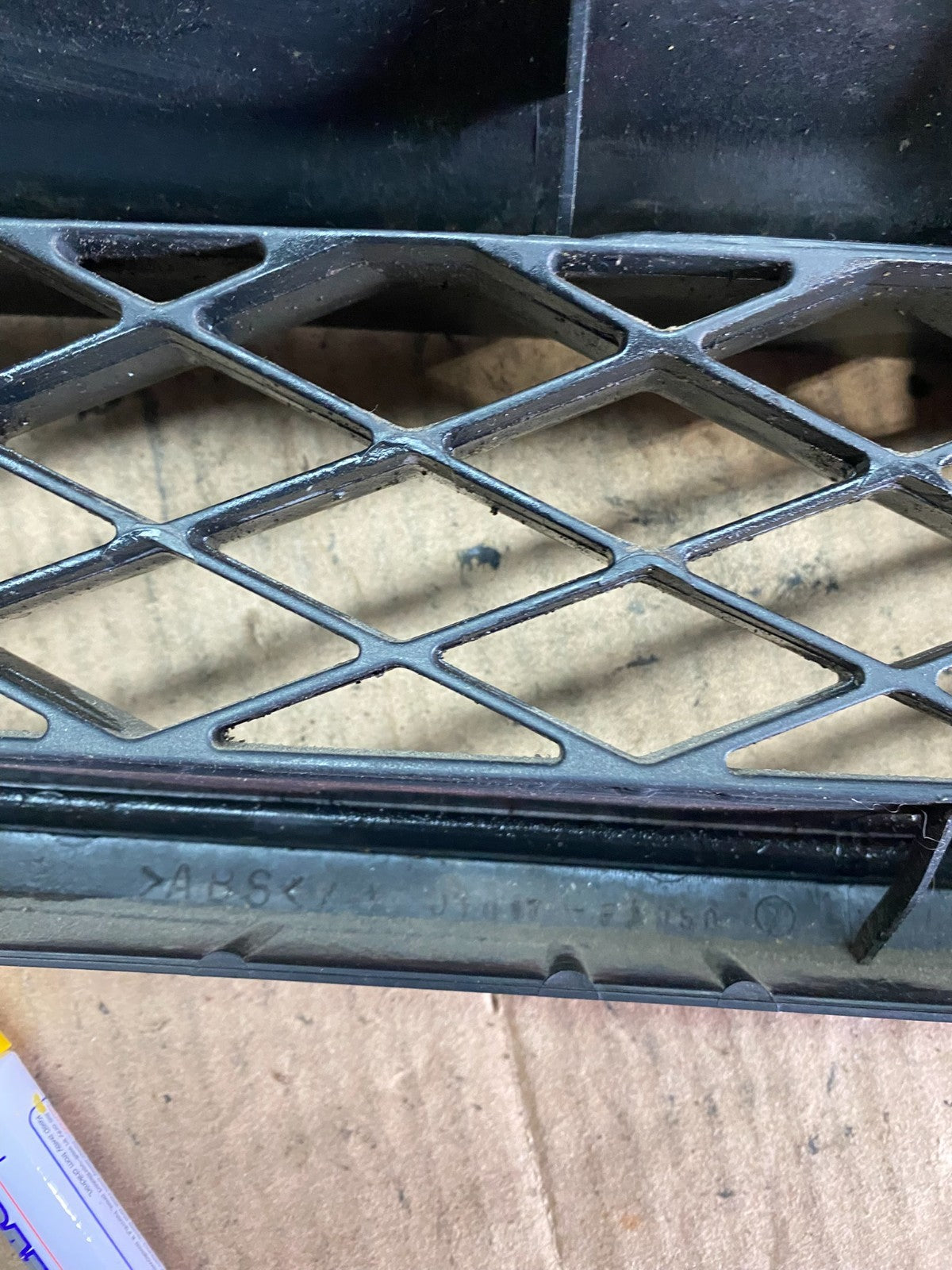 1996 Subaru Impreza Front Upper Grille Grill T0074 PS9