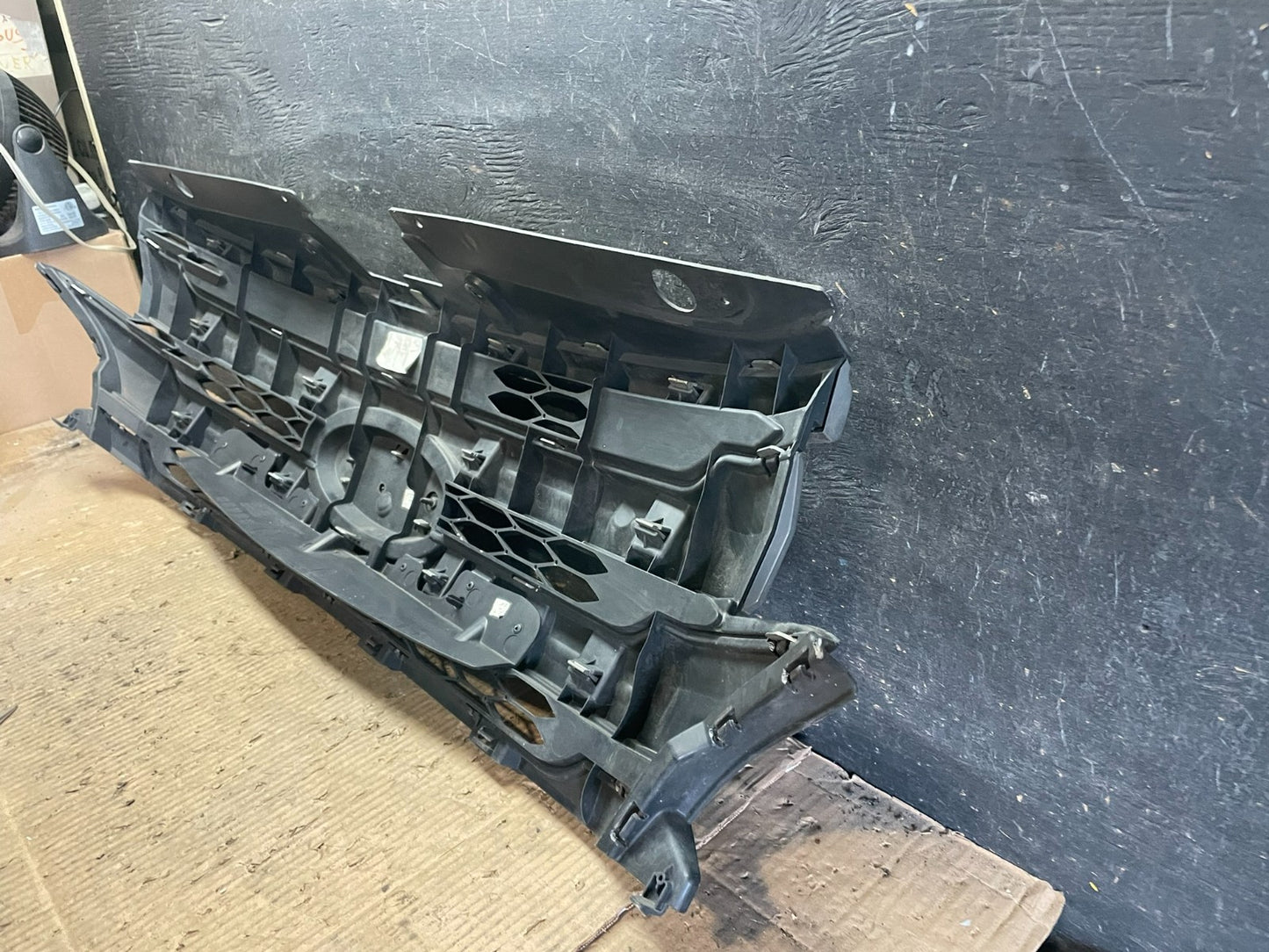 2011 2012 2013 Ford Edge Front Upper Chrome Grille Grill t9661 DG4