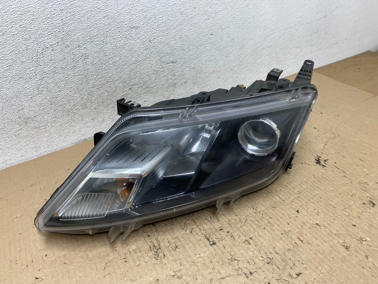 2010 2011 2012 Ford Fusion Left Driver LH Side Headlight Halogen AF7191 DW2