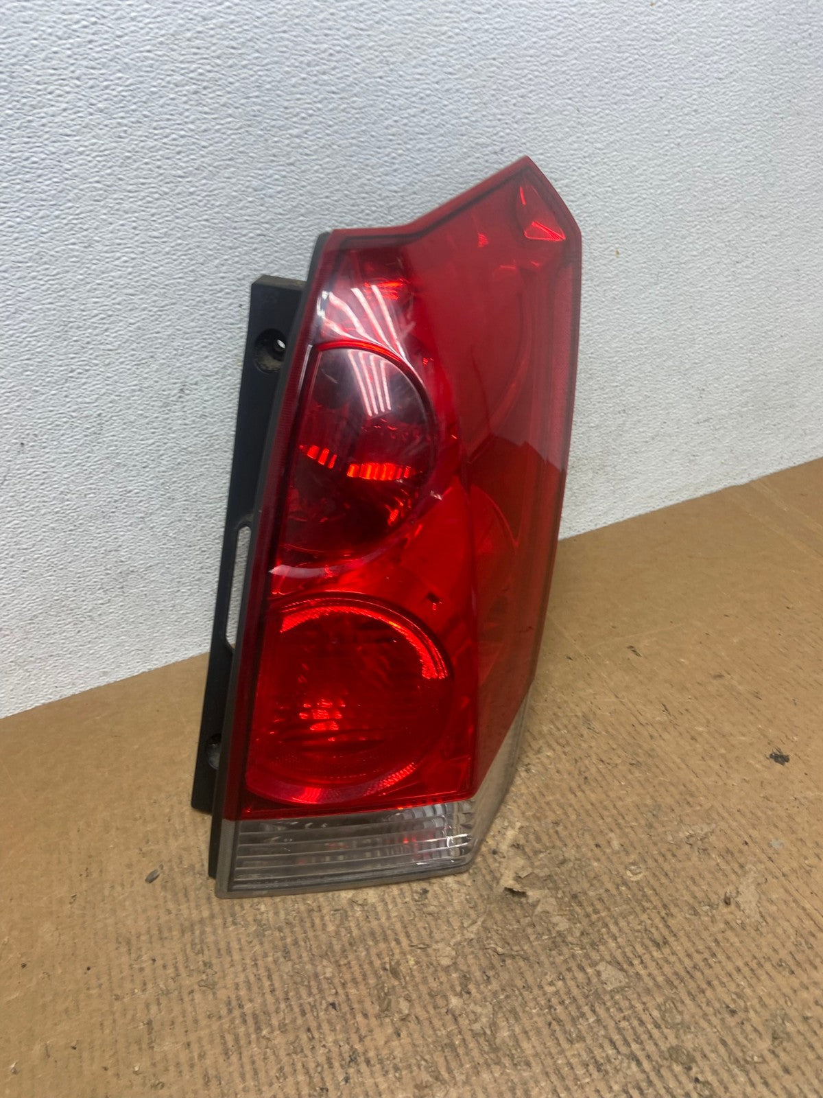 2004-2009 Nissan Quest Right Passenger Side Rh Tail Light AE2799 LK2