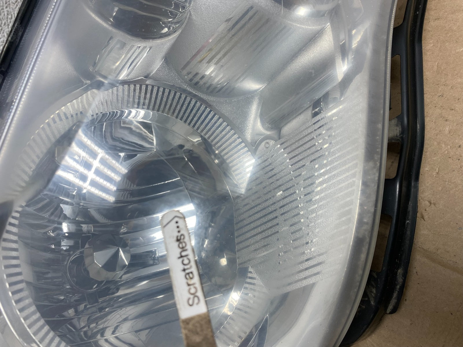 2008 - 2010 Toyota Avalon Right Passenger Side Halogen Headlight AE6736 DW3
