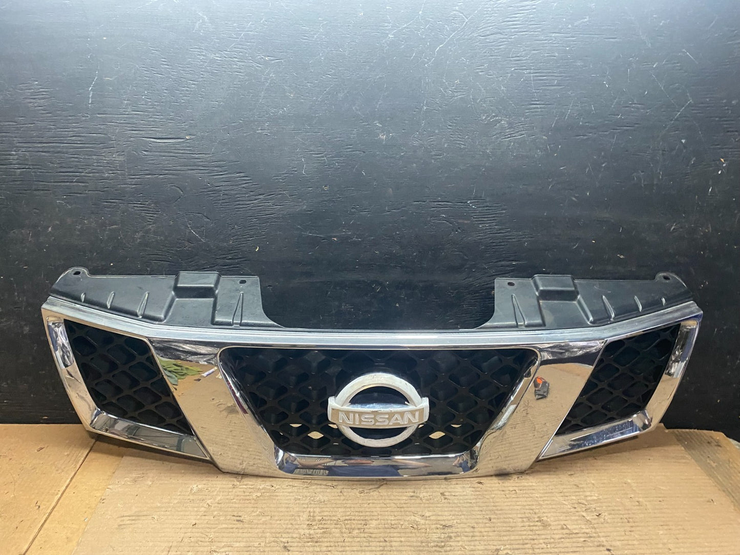 2005 2006 2007 Nissan Pathfinder Chrome Front Upper Grill Grille Oem S5670 DG0