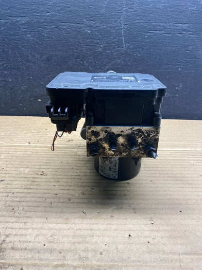 2012 to 2015 Mercedes W204 C250 ABS Anti Lock Brake Pump Module AH7601 DG3